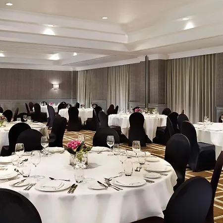 Hyatt Regency Ξενοδοχείο 4*