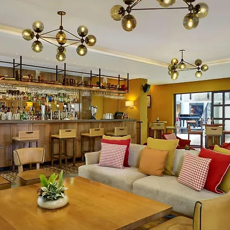 Hyatt Regency Ξενοδοχείο 4*